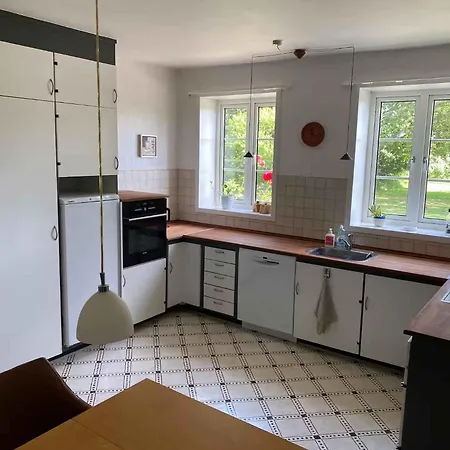 Nyaraló Spacious Country Near Forest And Border *