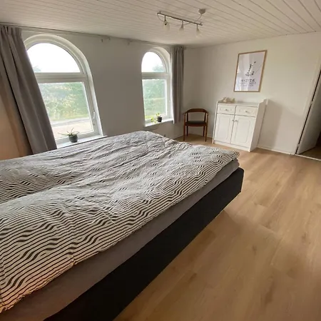 Spacious Country Near Forest And Border Tatil Evi *